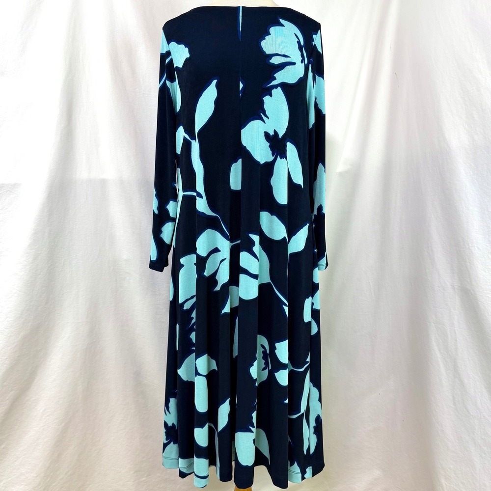CHICOS TRAVELERS NEW Navy Floral Printed Bateau Midi Dress Size 2/L Stretch Knit